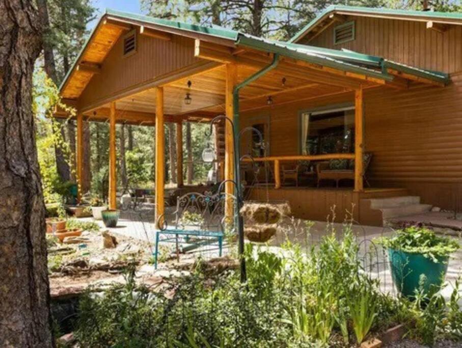 Cozy Cabin On The Creek Colorado City Buitenkant foto